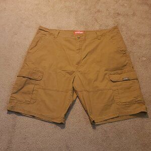 Tan Wrangler Cargo Shorts 40